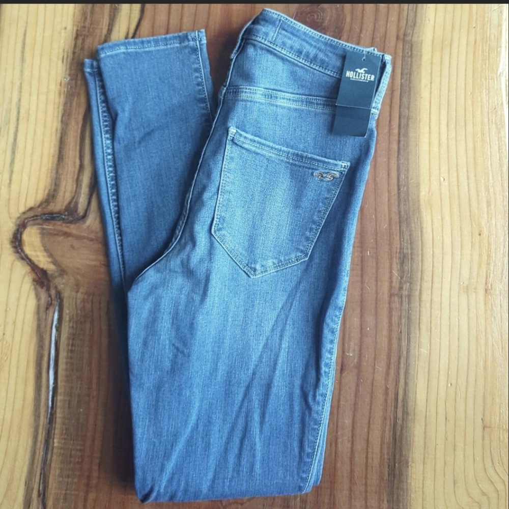 Hollister Curvy Ultra High Rise Jean Legging